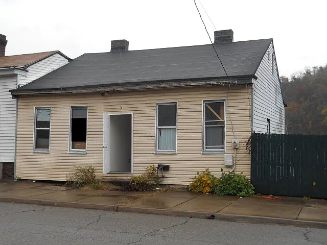 1210 McColloch St photo 1