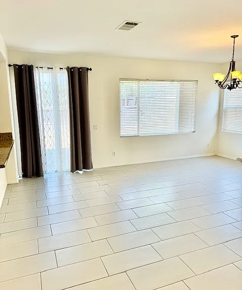 1562 Cheshire Dr — Photo 14