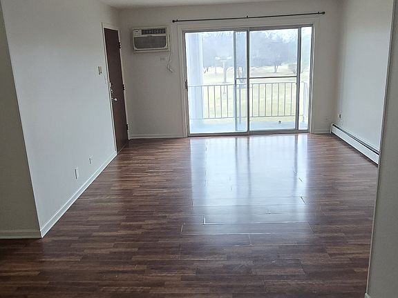 3rd image of 3436 Salem Walk #A1