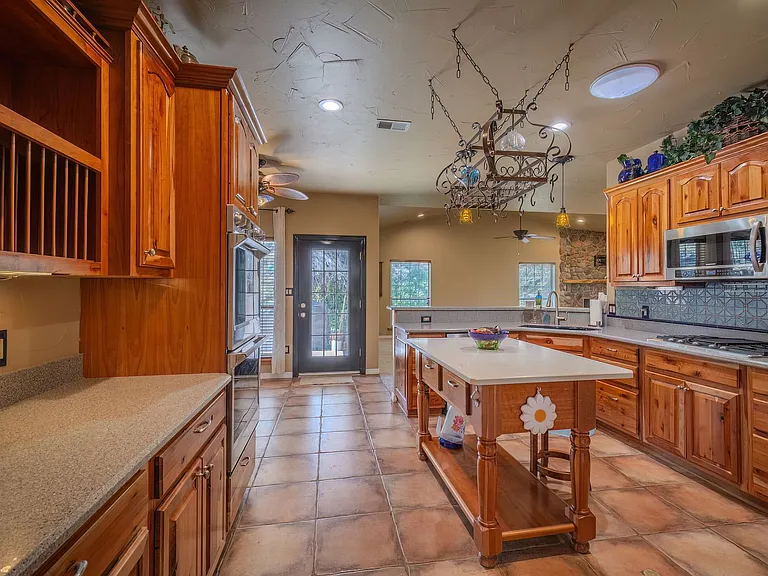 111 Coker Ln — Photo 45