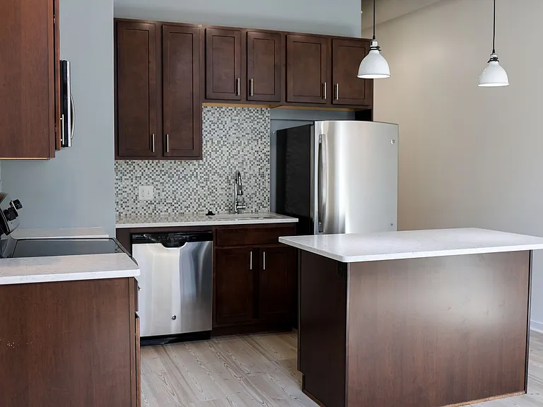 1213 Harney St — Photo 44