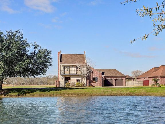 3rd image of 156 Grand Lake Dr
