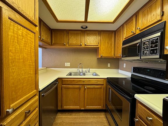 2nd image of 11525 N Meridian Ave #1-1-221