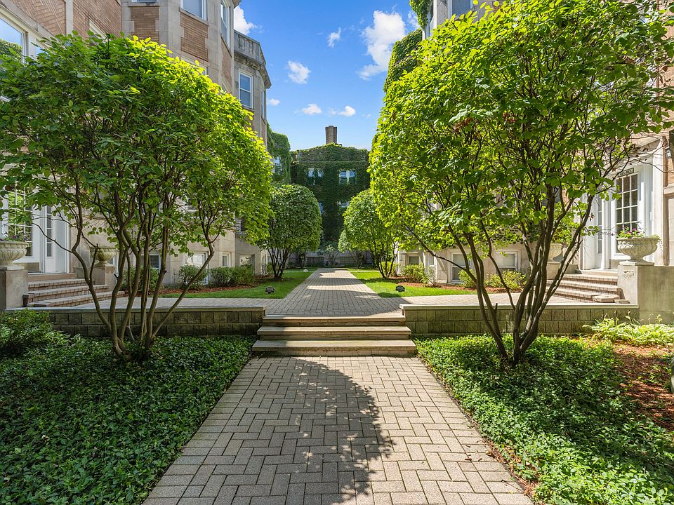 1st image of 869 W Cornelia Ave #1