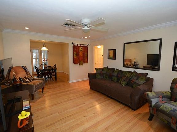 3rd image of 1635 Oakmont Ln