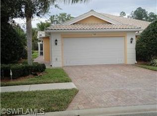 7629 Rozzini Ln, Naples, FL 34114
