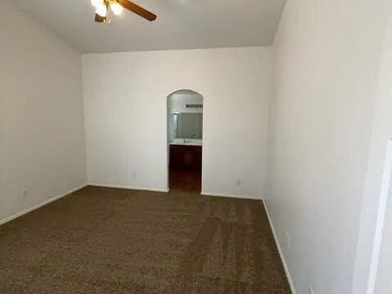 23438 W Cocopah St — Photo 11