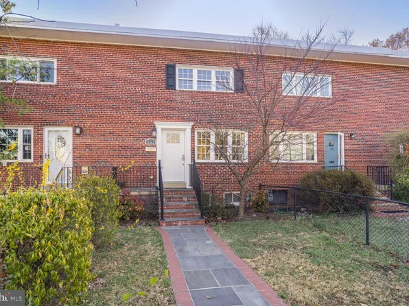 437 Earl St, Alexandria, VA 22314