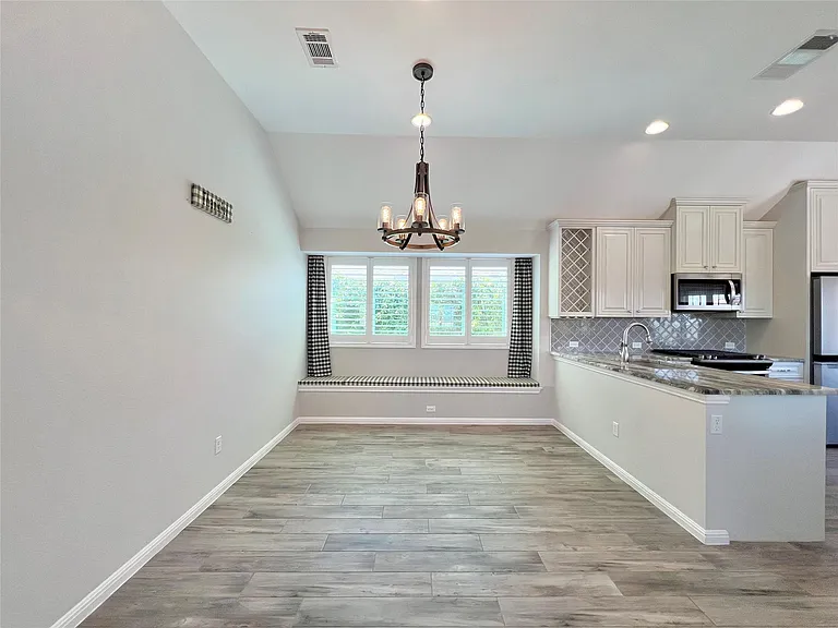 401 Arabian Colt Dr — Photo 6