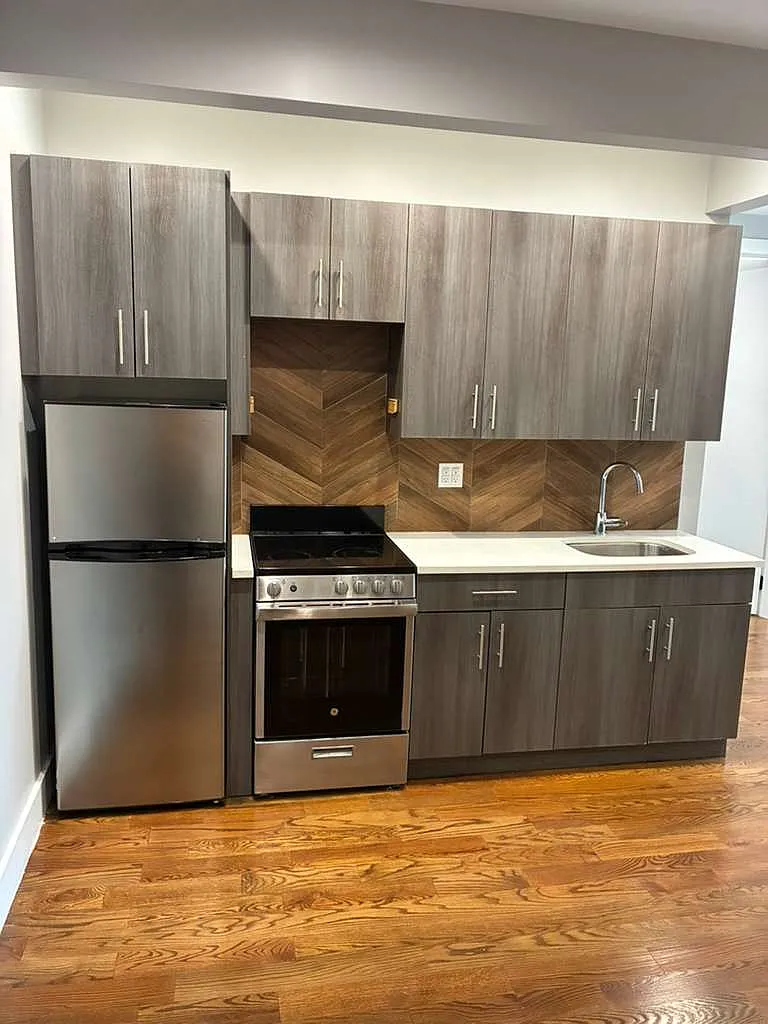 2 bed, $3,575 — Photo 4