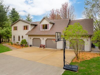 9730 Sylvan Dr, Janesville, IA, 50647