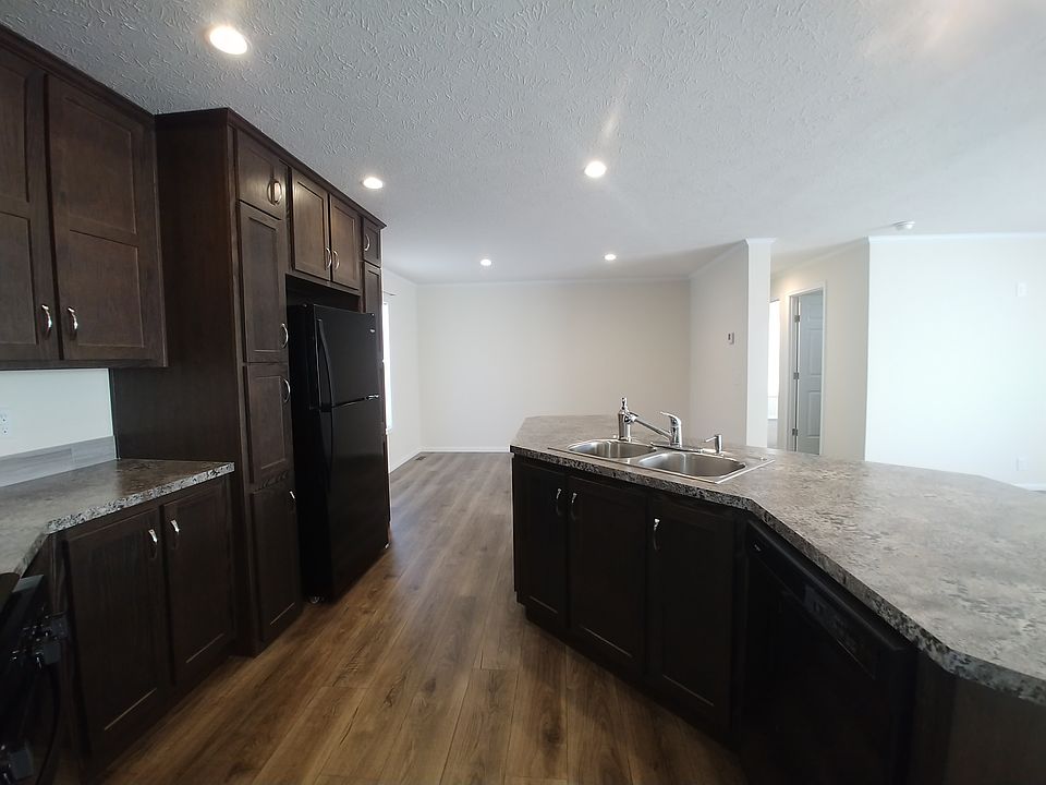 1st image of 6154 Northwood Cir #418