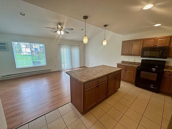 2nd image of 4679 Squaw Valley Dr
