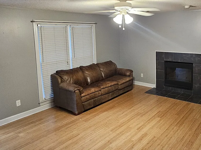 119 S Creek Dr — Photo 8