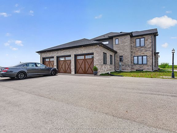 3rd image of 9507 Charlton Dr