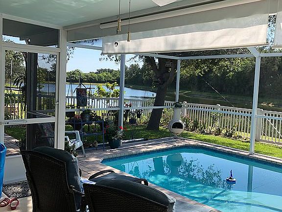 4th image of 1227 Sheridan Bay Dr