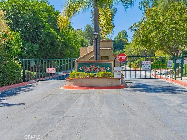 3050 La Paz Ln #C — Photo 12