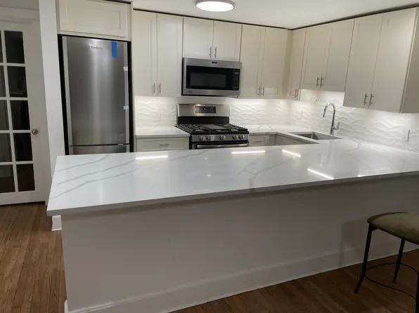 66 Fort Greene Place image 1 of 10