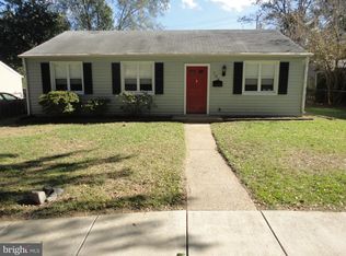 705 Berry Rd, Glen Burnie, MD 21061