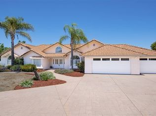 16398 Shady Oaks Ln, Ramona, CA 92065