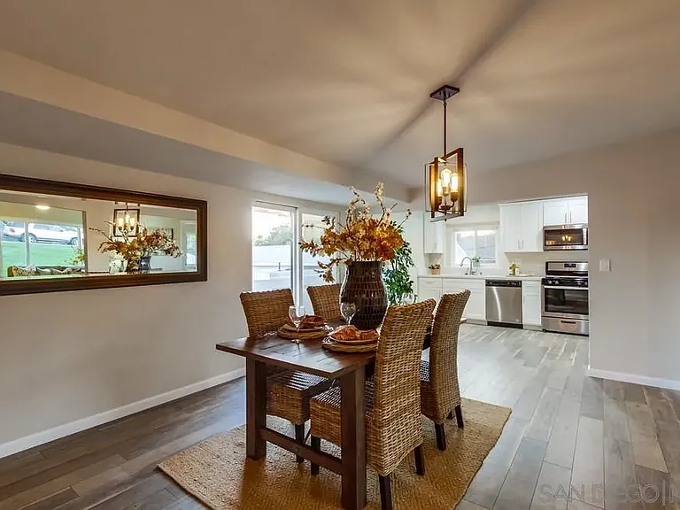 7021 Central Ave — Photo 3