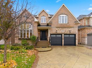 2372 Awenda Dr, Oakville, ON L6H7P7