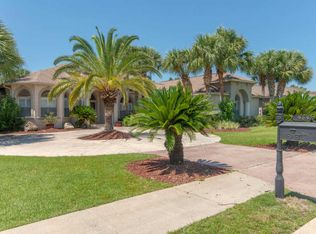 1989 Heritage Park Way, Navarre, FL 32566