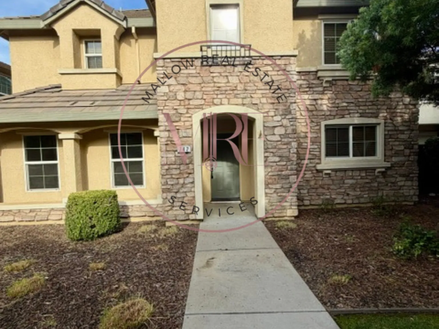 3 bed, 2.5 bath, 1909 sqft, $3,200 — Photo 1