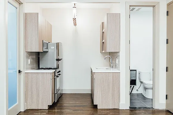 Rented by Brooklyn Group | media 18