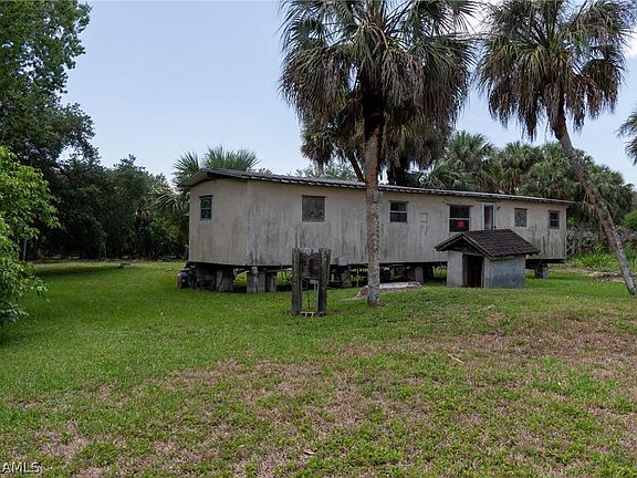 2nd image of 2489 Case Ln