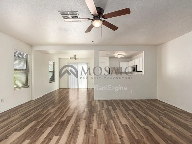 15667 W Port Au Prince Ln — Photo 7