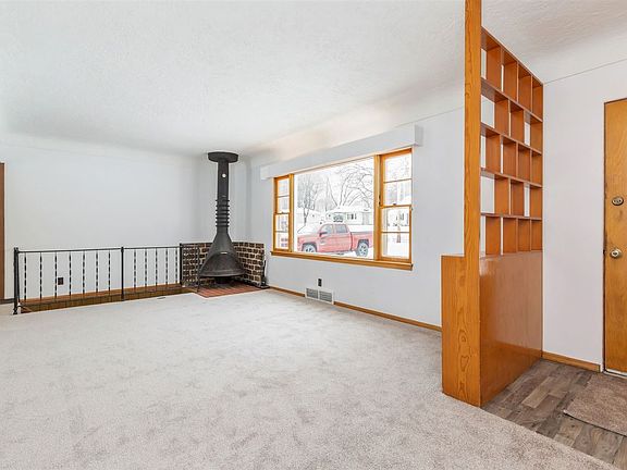 3rd image of 3006 Cedar Heights Dr