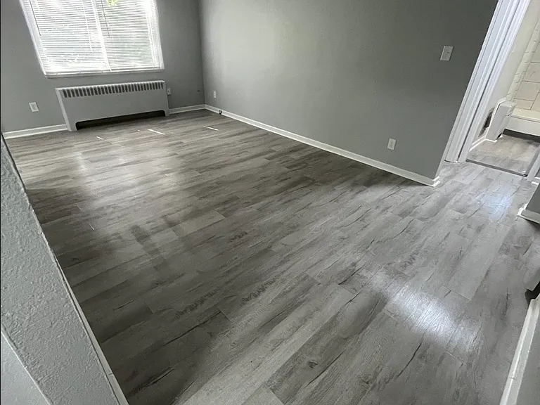907 Wheatley Ave — Photo 3