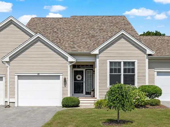 45 Grey Hawk Drive, Mashpee, MA 02649