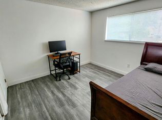 19957 Lorne St, Winnetka, CA 91306