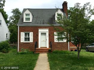 104 W Cameron Rd, Falls Church, VA 22046