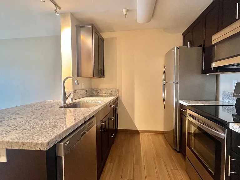 6400 Christie Ave #3406 — Photo 2
