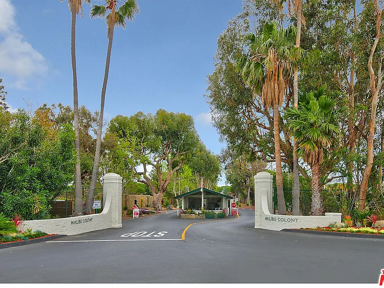 23536 Malibu Colony Rd — Photo 44