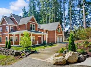 10330 NE French Ln, Bainbridge Island, WA 98110