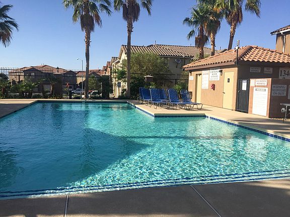 2nd image of 1366 Crystal Hill Ln Unit 3