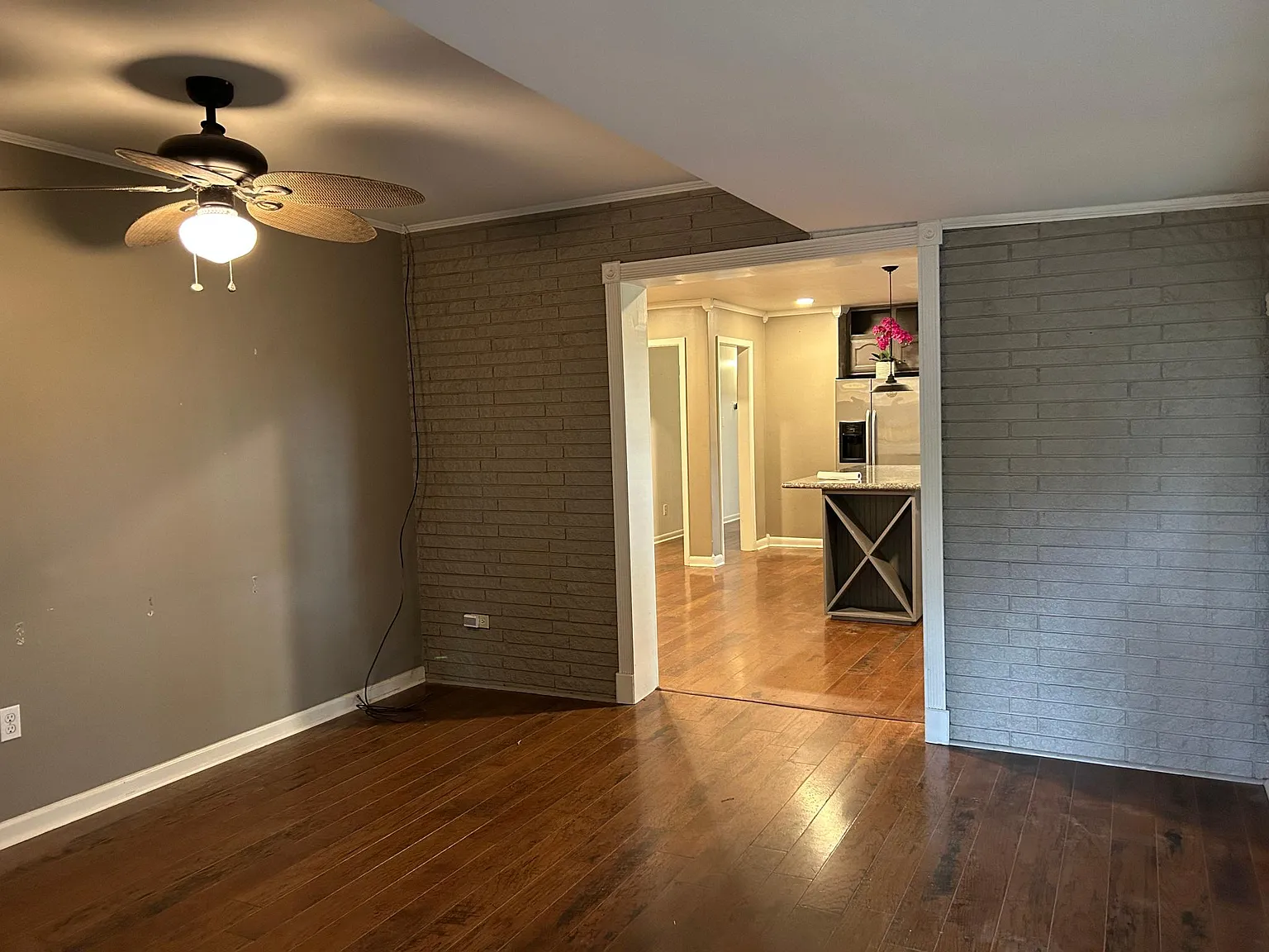 3 bed, 1600 sqft, $1,850 — Photo 4