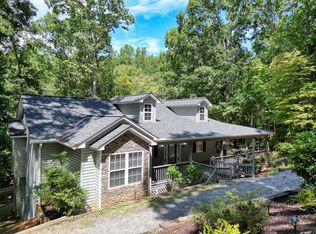 240 Hickory Ridge Cir, Hayesville, NC 28904