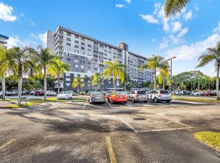 3850 Washington St APT 409, Hollywood, FL 33021