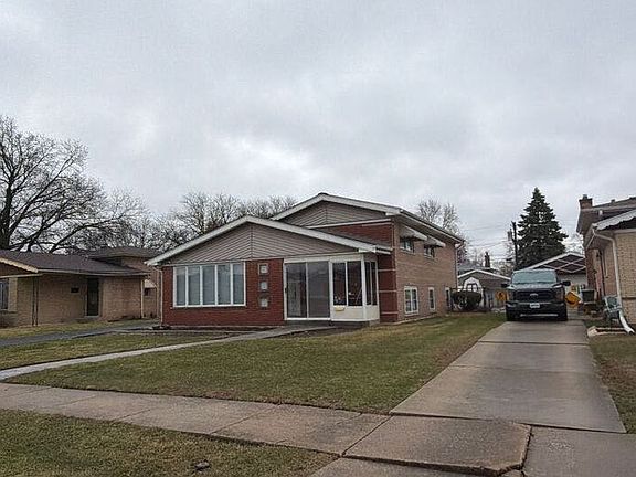 2nd image of 5369 Alexander Pl