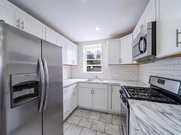 136 9th Street - Unit 3