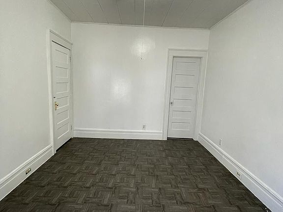 2nd image of 136 Morningside Pl #1