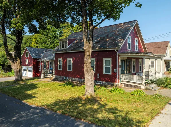 46 Green Street, Rockingham, VT 05101