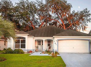 411 Chula Vista Ave, Lady Lake, FL 32159