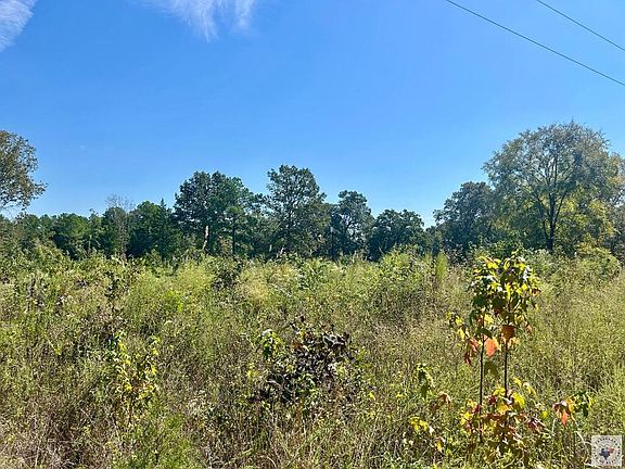4th image of County Road 1111