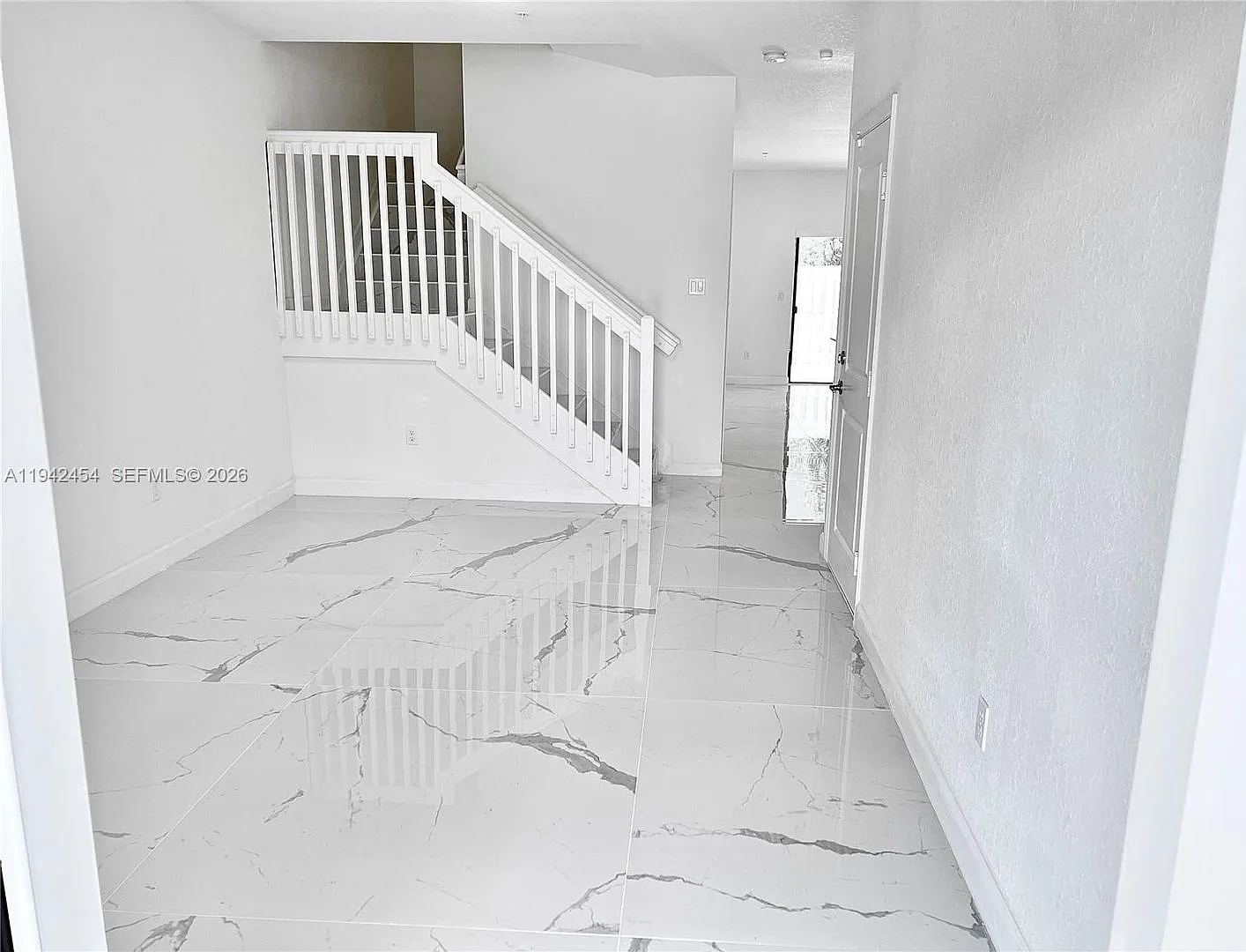 15903 SW 2nd Place 15903, Pembroke Pines, FL 33027 — Photo 2